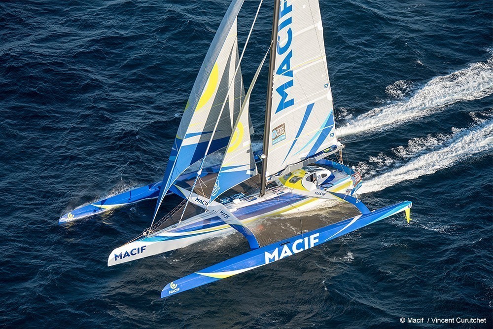 Trimaran Macif